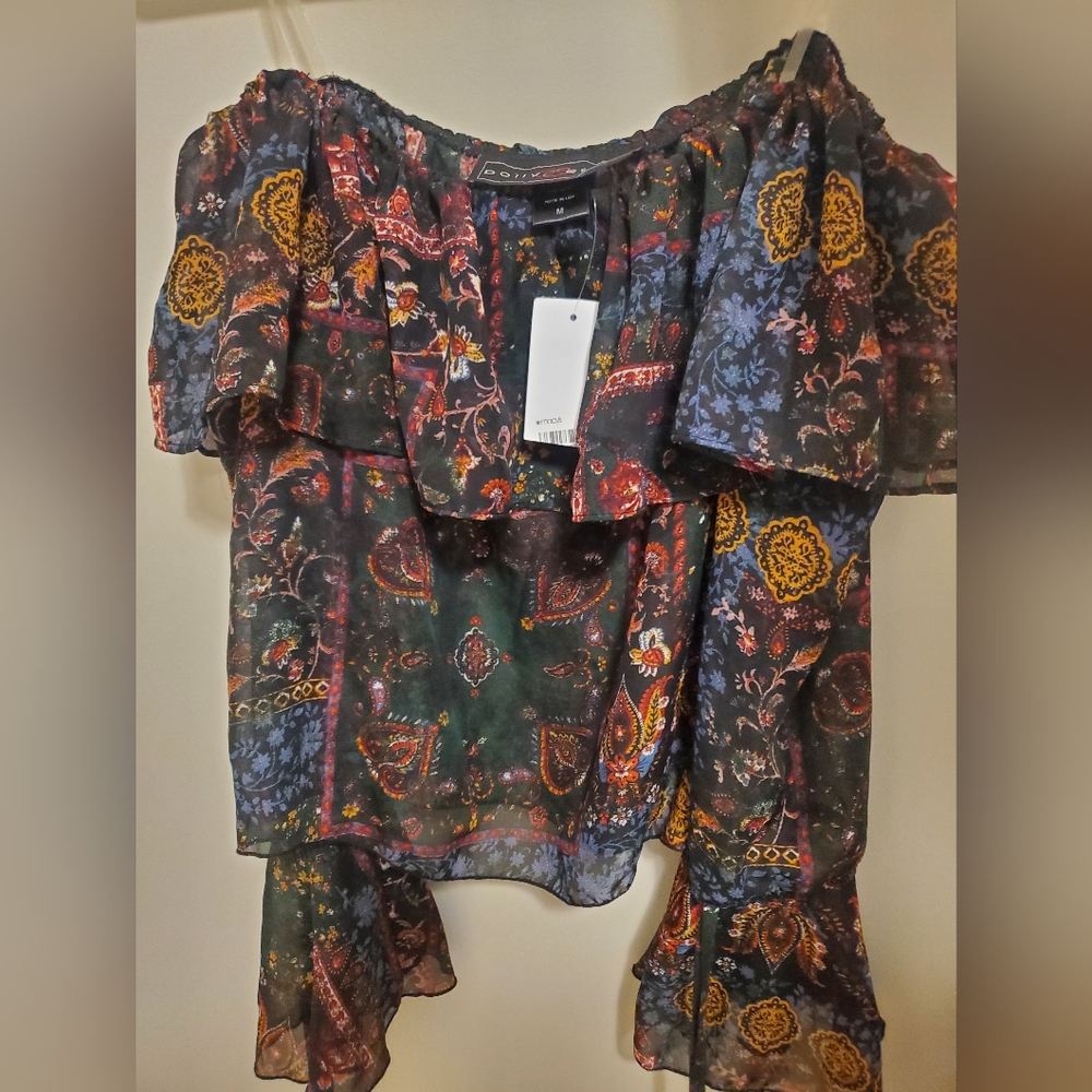 Medium flowy top